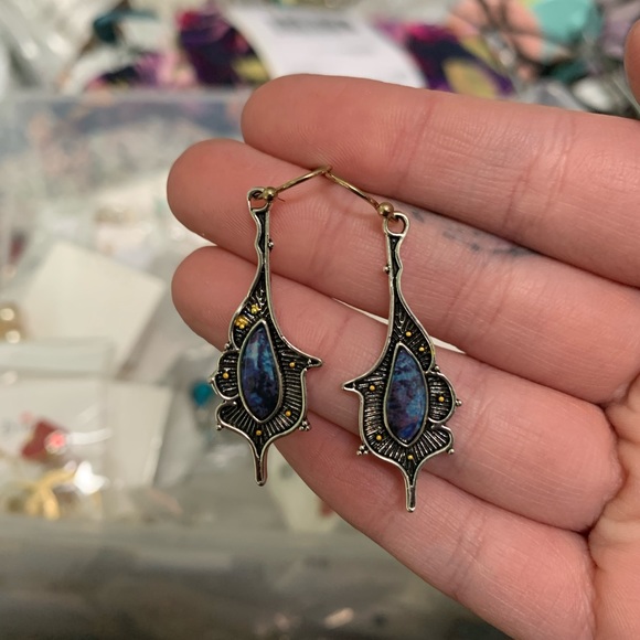 💙 Exquisite Turquoise BOHO Floral Earrings 💙 - Picture 6 of 6